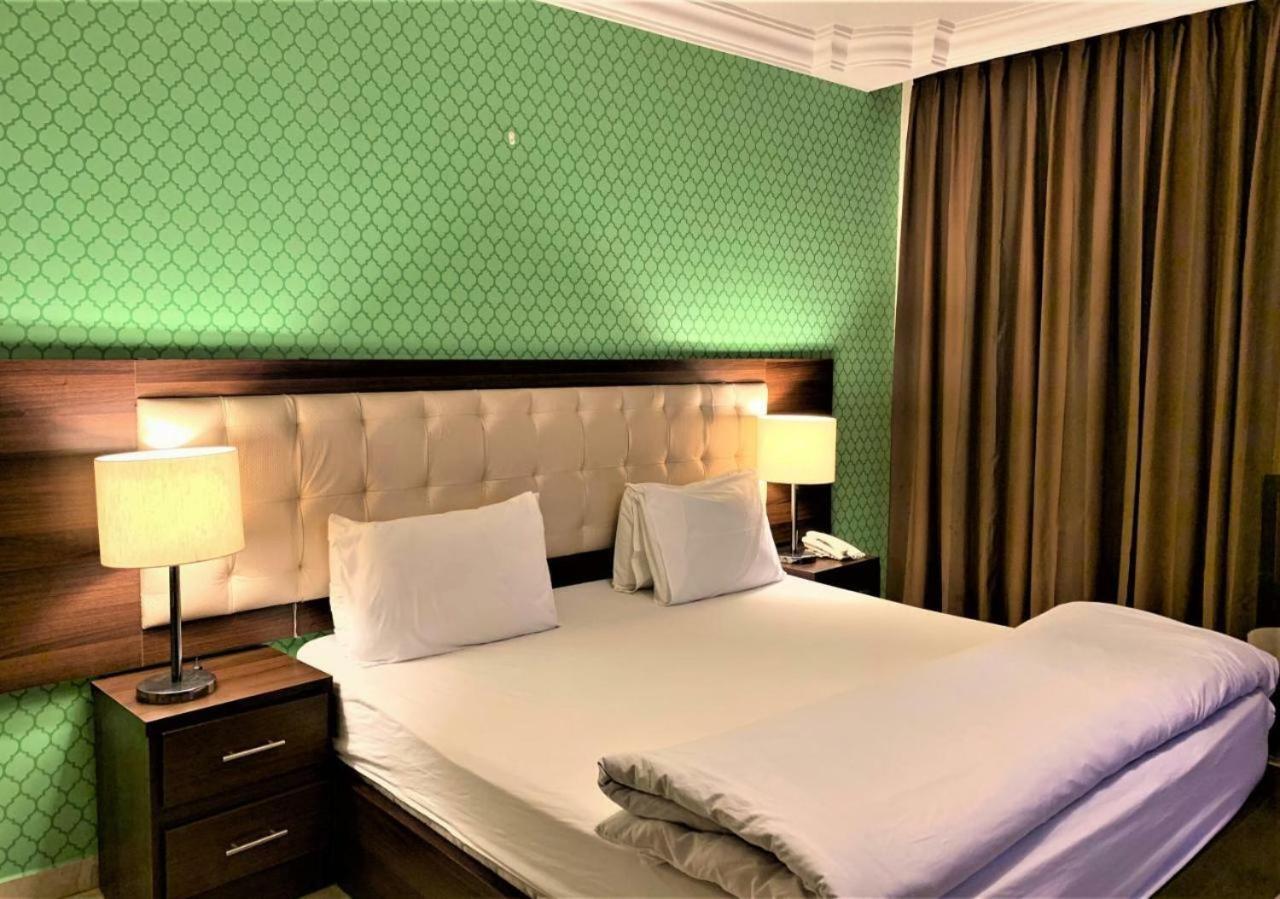 Lancaster Hotel Apartments Dahiet Alrasheed Amman Eksteriør billede